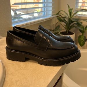 Vagabond Kenova Penny Loafer (WORN ONCE)
